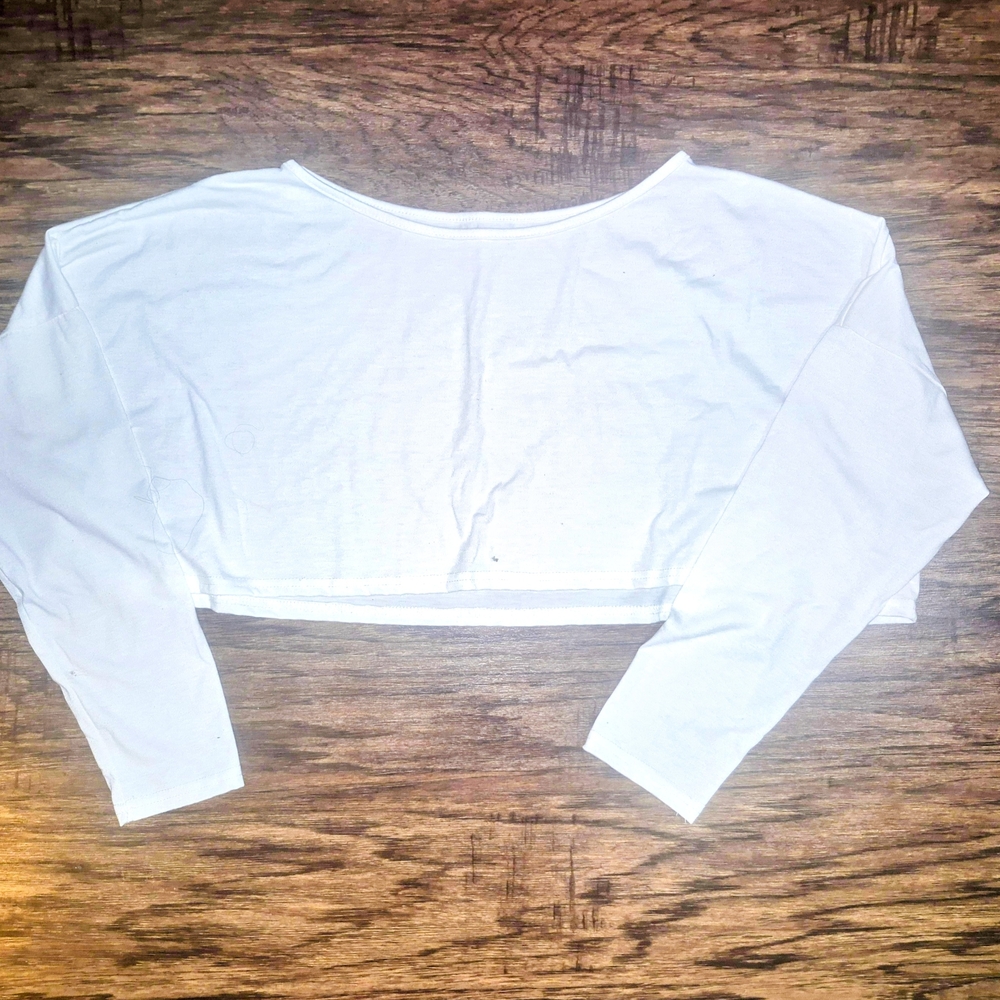 Elegant White Long Sleeve Crop Top